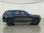 2023 Grand Cherokee Thumbnail 4