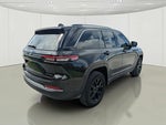 2023 Grand Cherokee Thumbnail 5