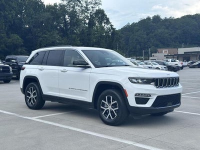 Photo of a 2024 Jeep Grand Cherokee 4X4 Limited 4DR SUV for sale