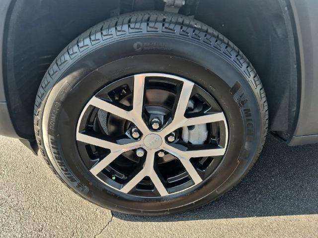 2025 Jeep Cherokee - $39,998