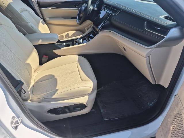2025 Jeep Cherokee - $39,998