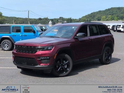 Photo of a 2025 Jeep Grand Cherokee 4X4 Limited 4DR SUV for sale