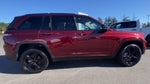 2025 Grand Cherokee Thumbnail 3