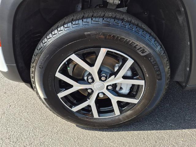 2025 Jeep Cherokee - $35,900