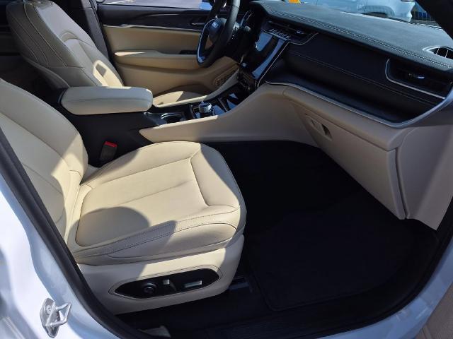 2025 Jeep Cherokee - $35,900
