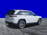 2025 Grand Cherokee Thumbnail 4