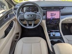 2025 Grand Cherokee Thumbnail 16