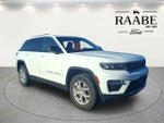 2023 Grand Cherokee Thumbnail 3