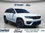 2023 Grand Cherokee Thumbnail 1
