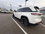 2023 Grand Cherokee Thumbnail 7