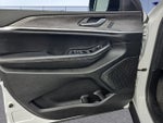 2023 Grand Cherokee Thumbnail 14