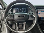 2023 Grand Cherokee Thumbnail 16