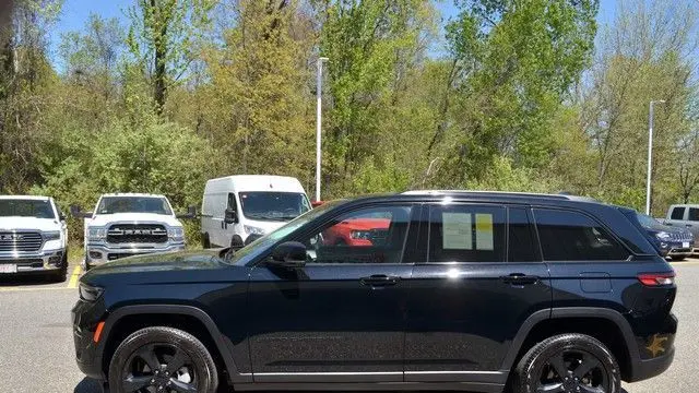 2023 Jeep Grand Cherokee Limited