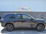 2023 Grand Cherokee Thumbnail 8