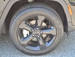 2023 Grand Cherokee Thumbnail 10