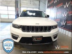 2023 Grand Cherokee Thumbnail 3