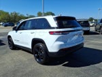 2023 Grand Cherokee Thumbnail 3