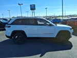 2023 Grand Cherokee Thumbnail 5
