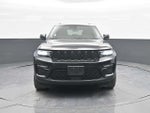 2023 Grand Cherokee Thumbnail 2