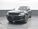 2023 Grand Cherokee Thumbnail 3