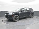 2023 Grand Cherokee Thumbnail 4