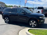2023 Grand Cherokee Thumbnail 4