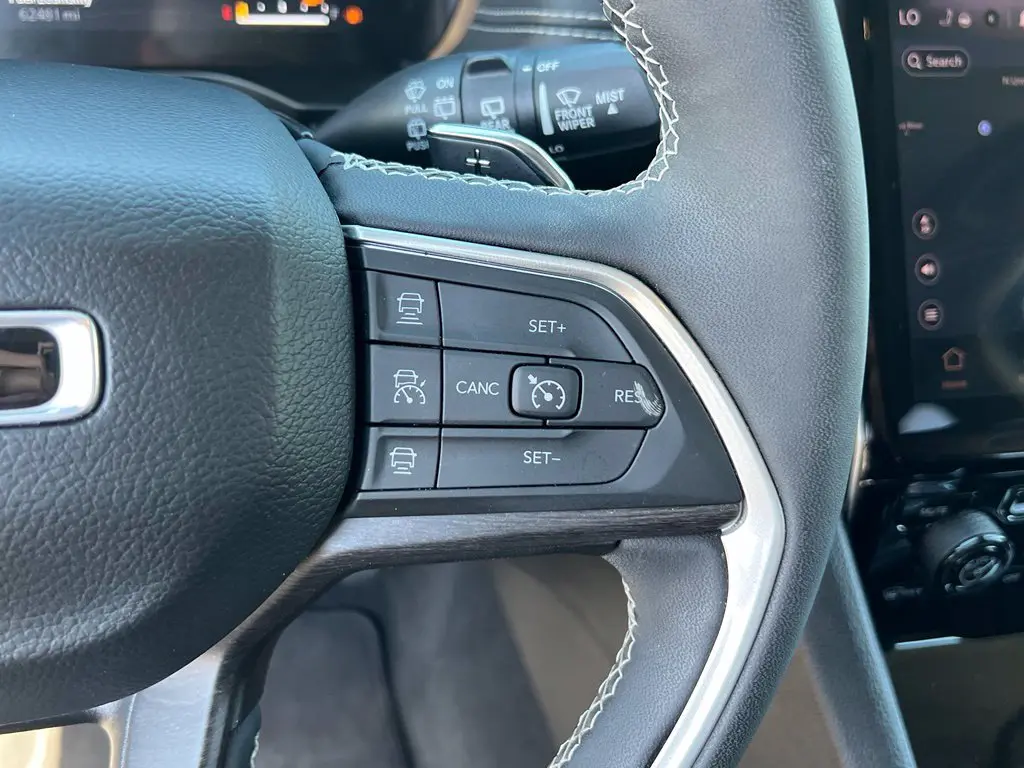 2023 Jeep Cherokee - $25,800