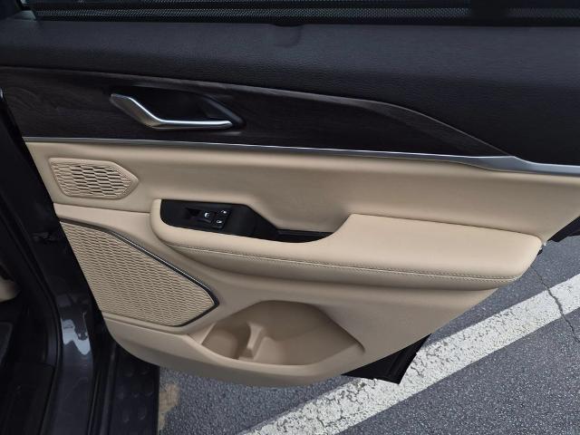 2025 Jeep Cherokee - $37,995