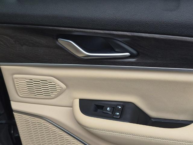 2025 Jeep Cherokee - $37,995