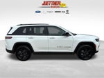 2025 Grand Cherokee Thumbnail 7