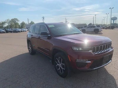 Photo of a 2025 Jeep Grand Cherokee 4X4 Limited 4DR SUV for sale