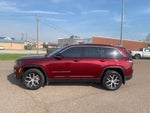 2025 Grand Cherokee Thumbnail 4