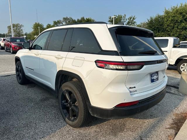 2023 Jeep Grand Cherokee Limited — photo 1 of 12