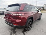 2023 Grand Cherokee Thumbnail 3