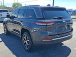 2025 Grand Cherokee Thumbnail 4