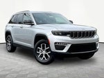 2025 Grand Cherokee Thumbnail 3