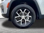 2025 Grand Cherokee Thumbnail 32