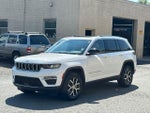 2023 Grand Cherokee Thumbnail 2