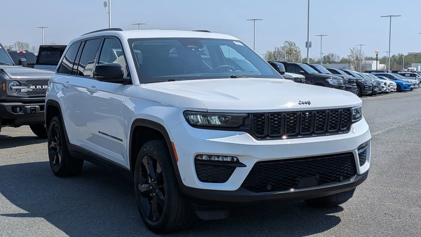 Preowned 2023 Jeep Grand Cherokee Limited for Sale