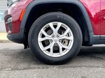 2023 Grand Cherokee Thumbnail 4