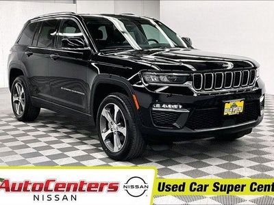 Photo of a 2023 Jeep Grand Cherokee 4X4 Limited 4DR SUV for sale