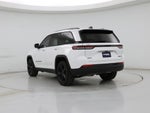 2024 Grand Cherokee Thumbnail 2