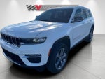 2025 Grand Cherokee Thumbnail 4
