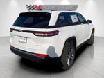 2025 Grand Cherokee Thumbnail 8