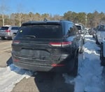 2023 Grand Cherokee Thumbnail 4