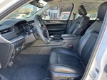 2023 Grand Cherokee Thumbnail 6
