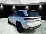 2023 Grand Cherokee Thumbnail 31