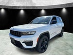 2023 Grand Cherokee Thumbnail 32