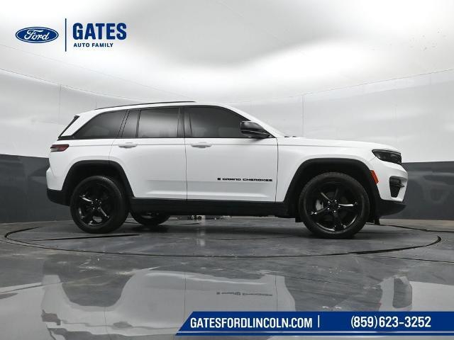 2023 Jeep Cherokee - $22,000
