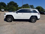 2023 Grand Cherokee Thumbnail 4